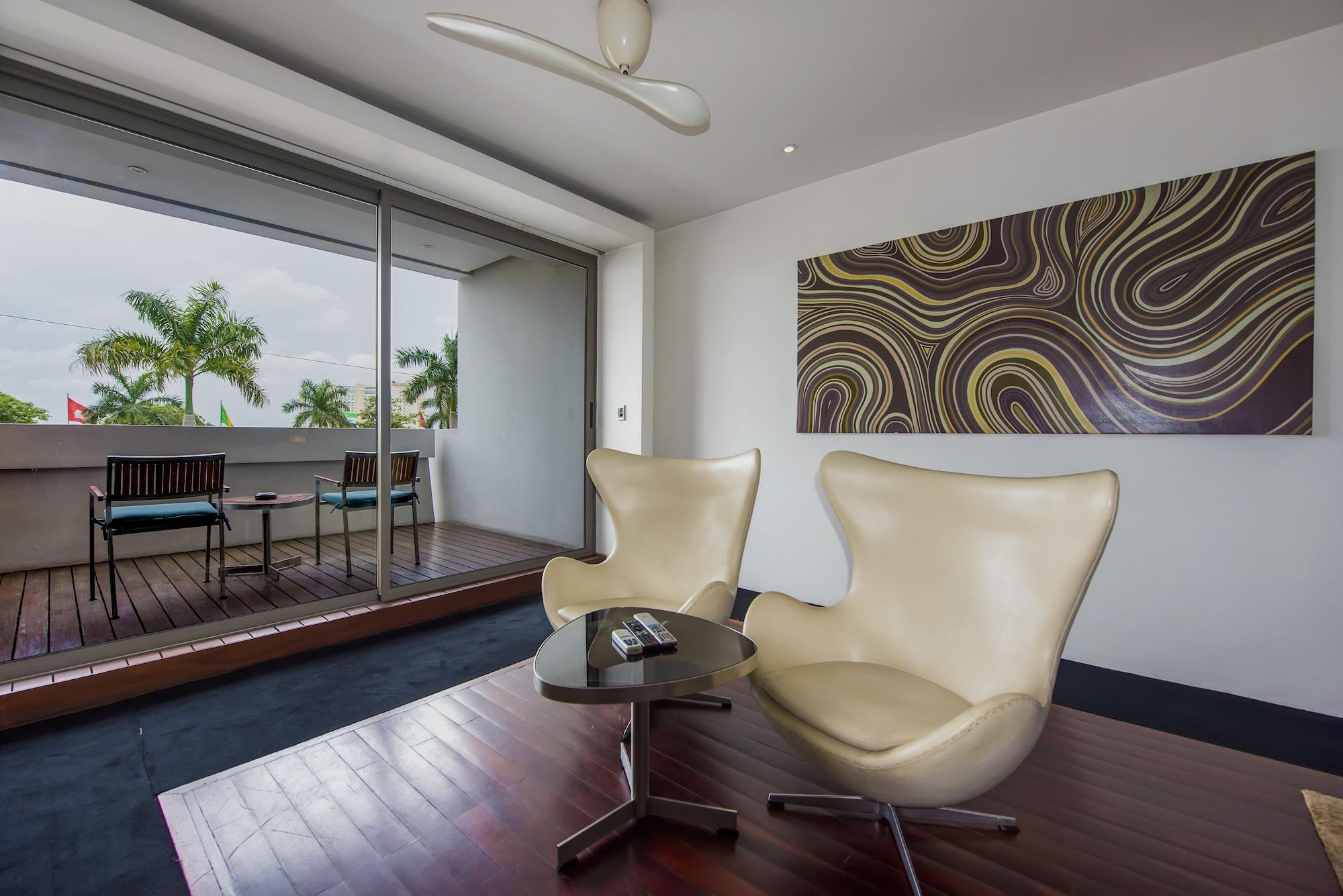 The Quay Boutique Hotel Phnom Penh Esterno foto