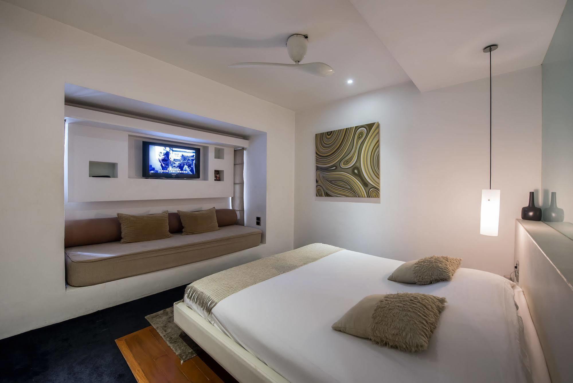 The Quay Boutique Hotel Phnom Penh Esterno foto
